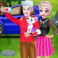 Elsa Couple Travel Selfie With Pet